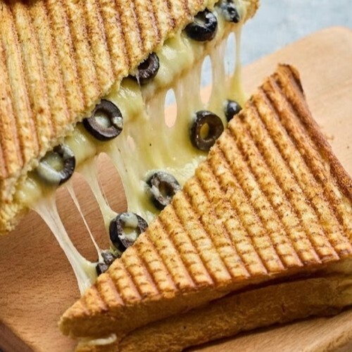 Kare Tost Kaşarlı & Zeytinli