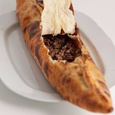 Kavurmalı Pide