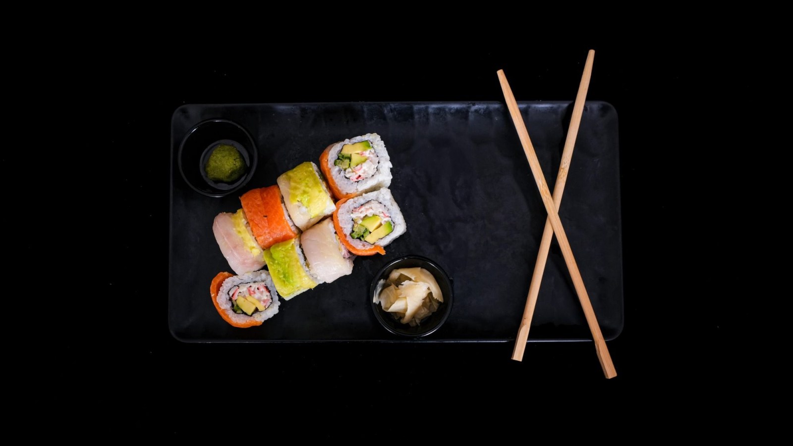 Rainbow Roll (8 Parça)