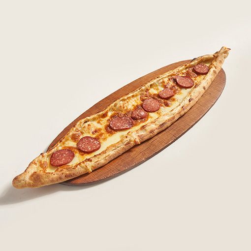 Kaşarlı Sucuklu Pide