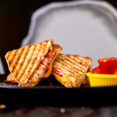 Salamlı Özel Tost