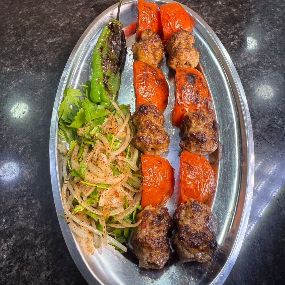 Domatesli Kebap