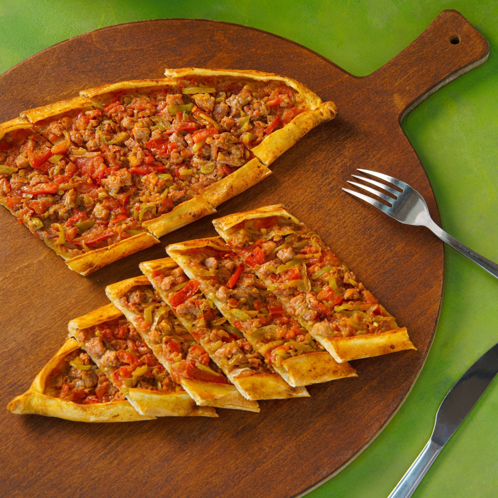 Kuşbaşılı Pide+Coca Cola Menü