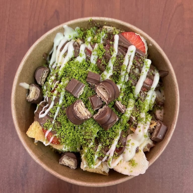 Kinder Bueno Bowl