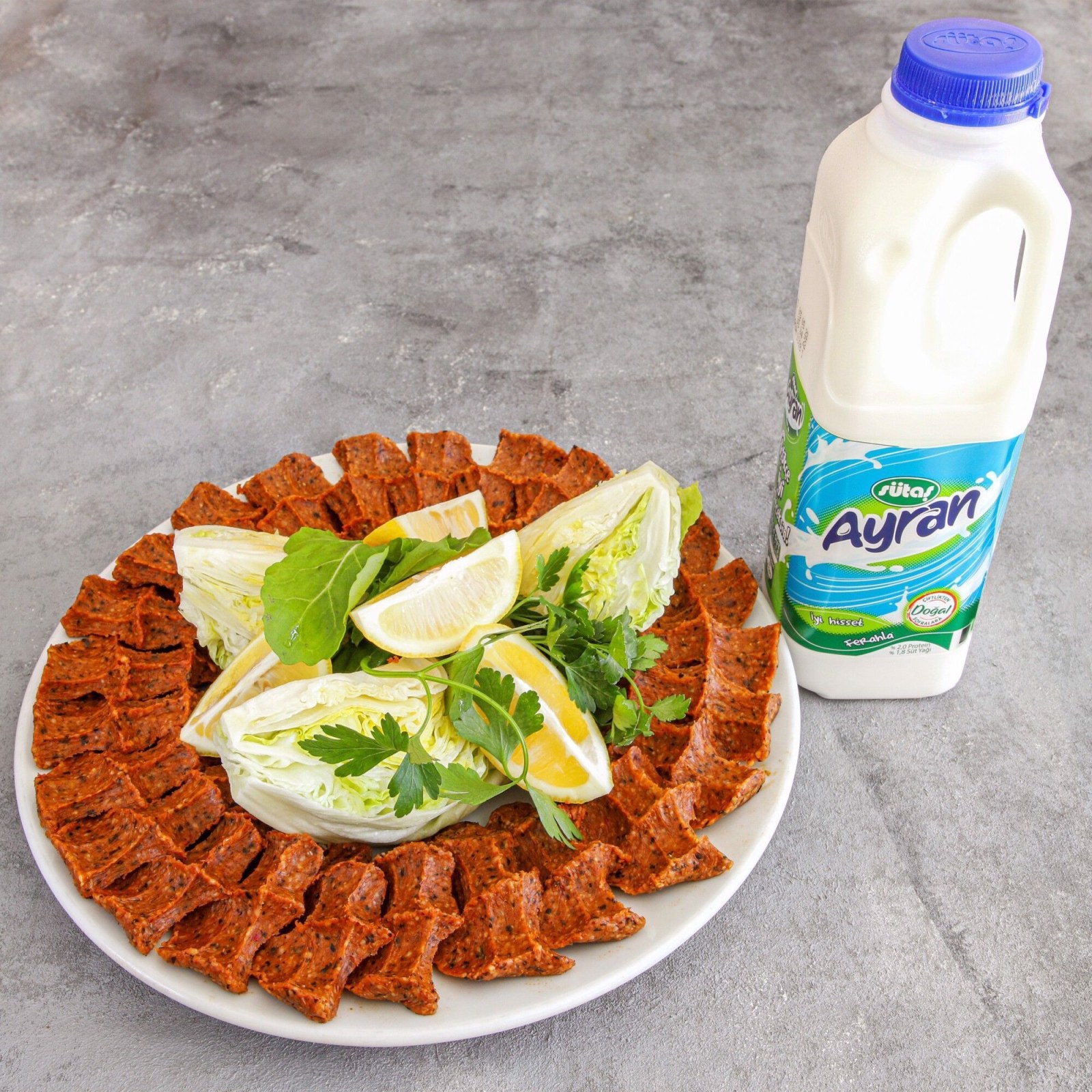 Çiğ Köfte (1 kg.) Menü