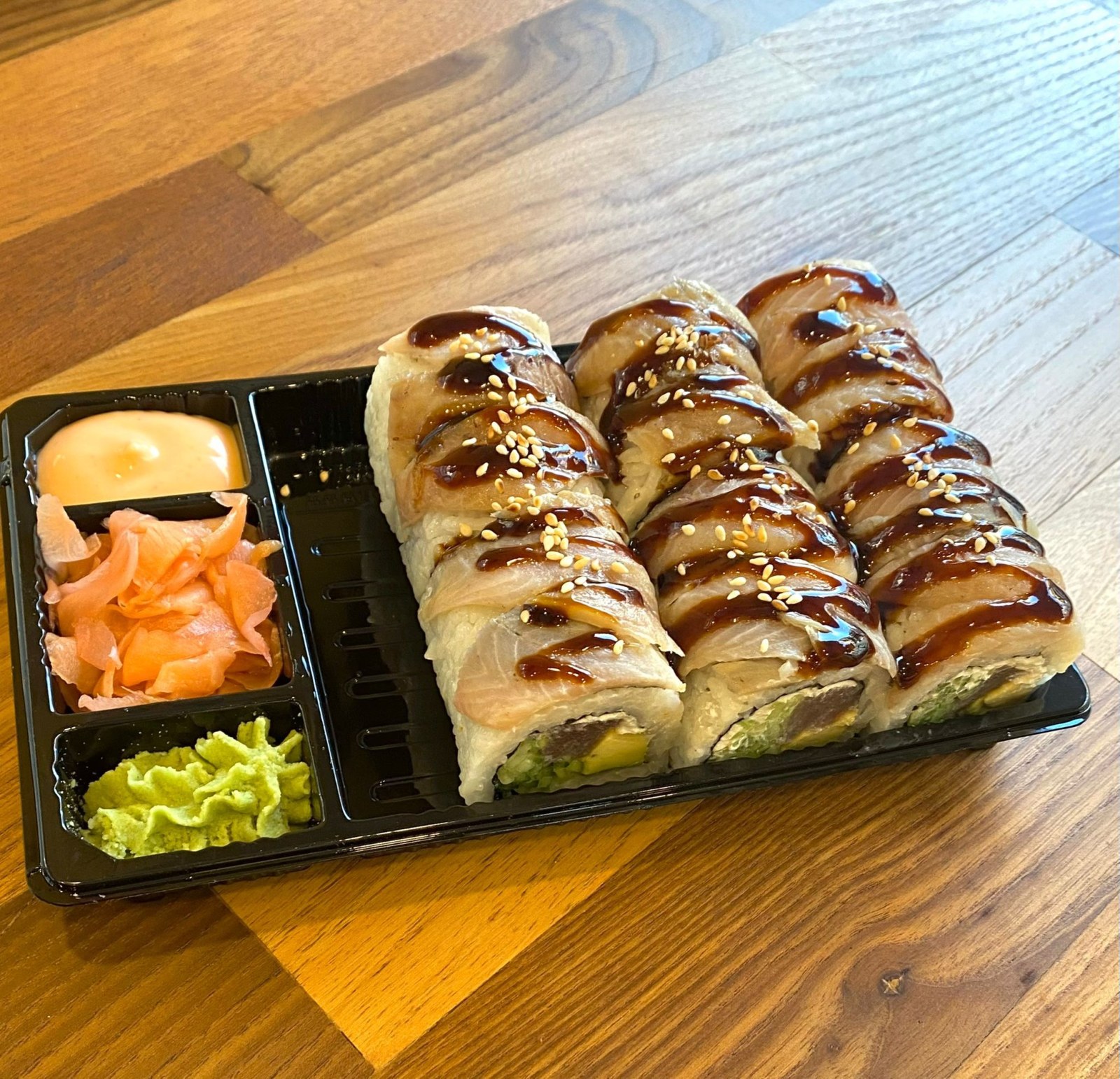 King Dragon Roll (12 Pcs.)