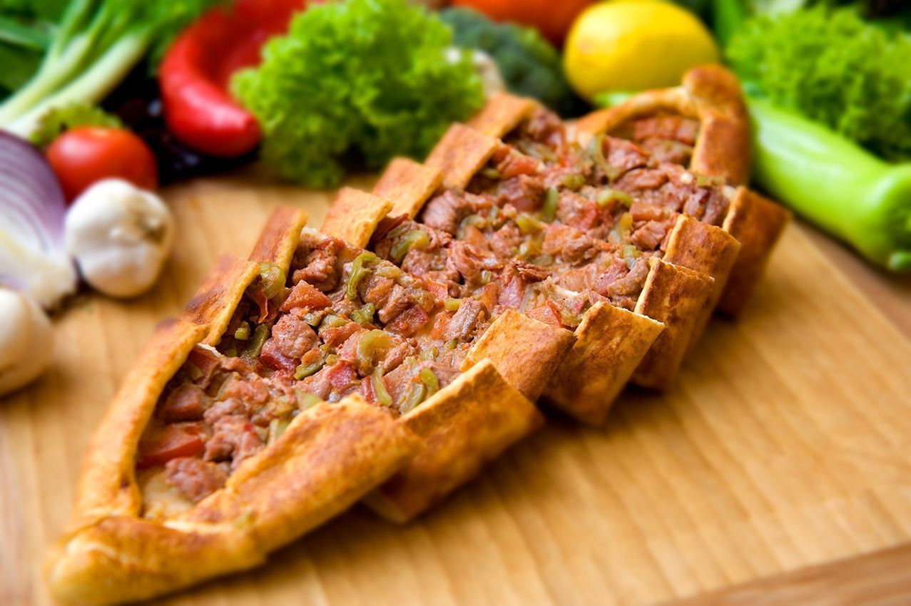 Kuşbaşılı Trabzon Pidesi