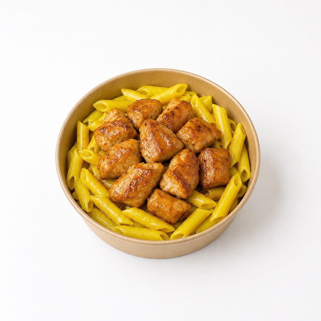 Makarna Üstü Parmesan Soslu Tavuk
