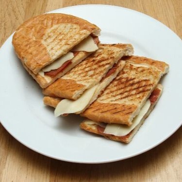 Tost Yarım Kaşarlı