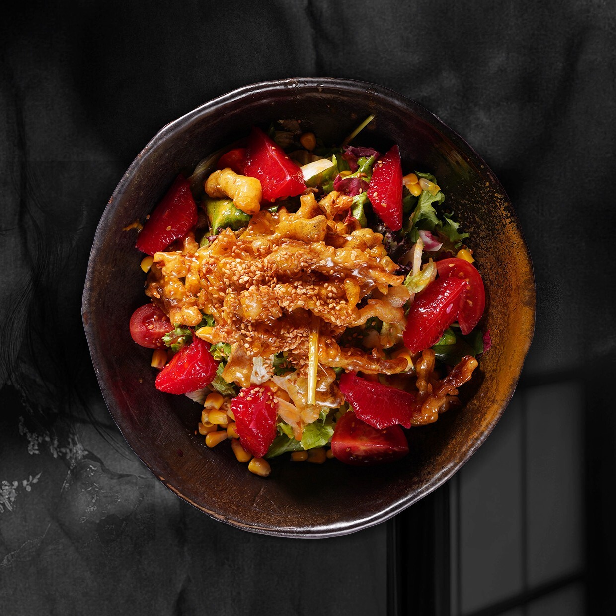 Chili Soslu Çıtır Ördekli Salata