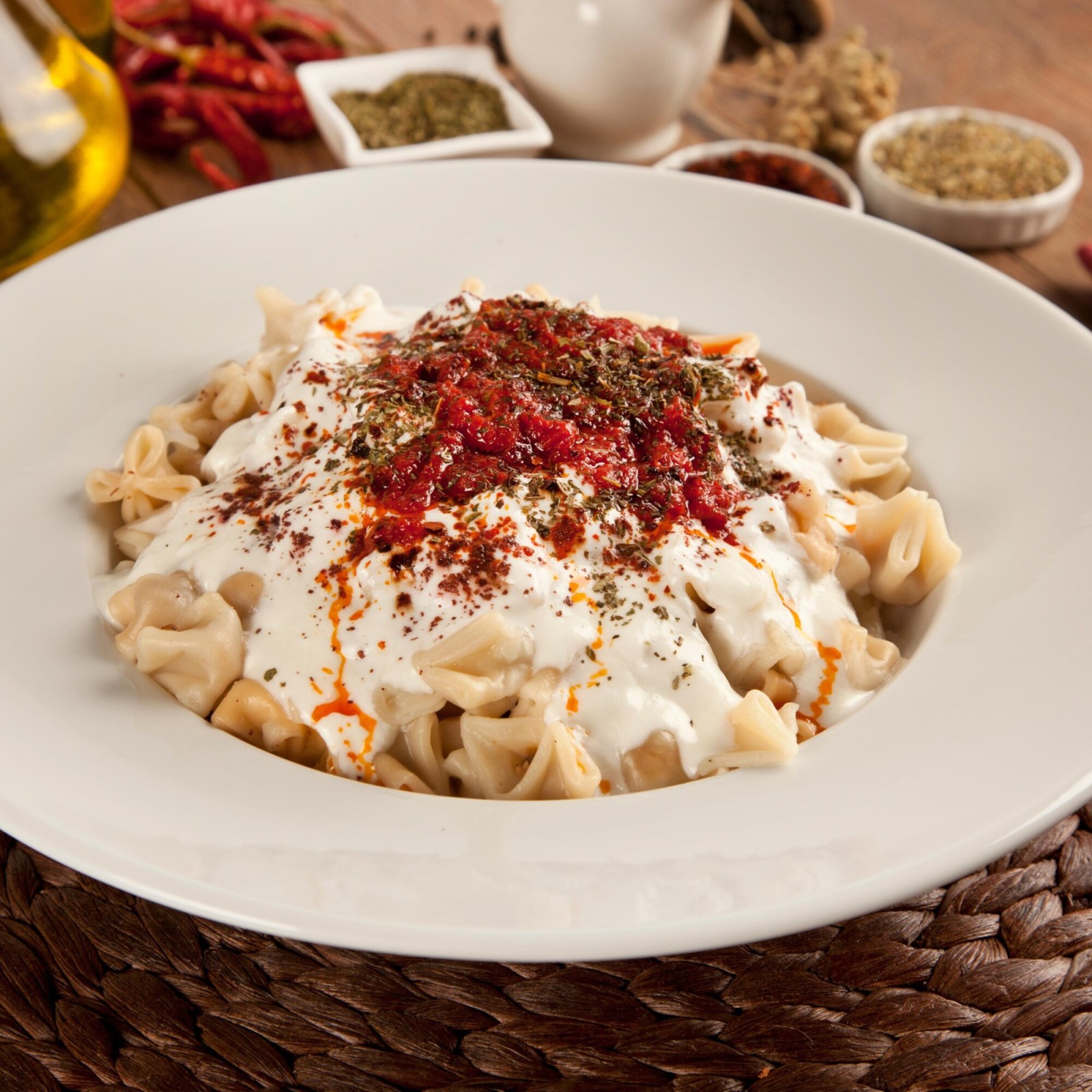Ev Yapımı Mantı+mevsim salata