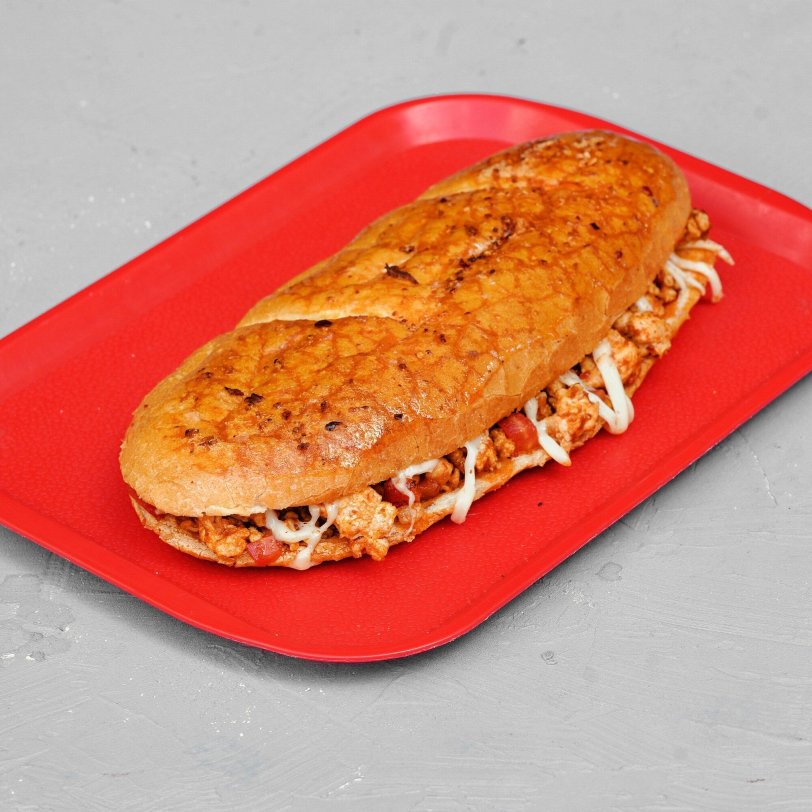 Köri Soslu Tavuk Sandviç180gr)