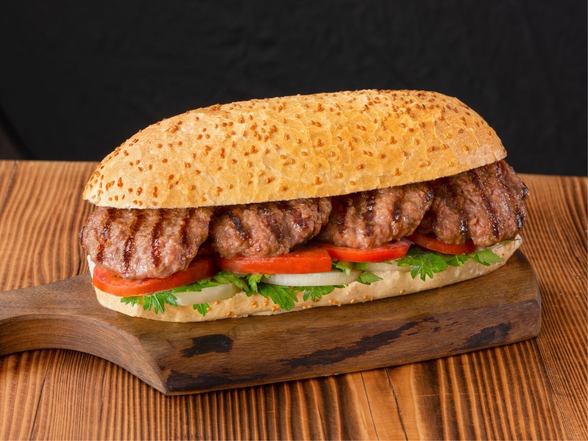 Ekmek Arası Izgara Köfte (150 g)