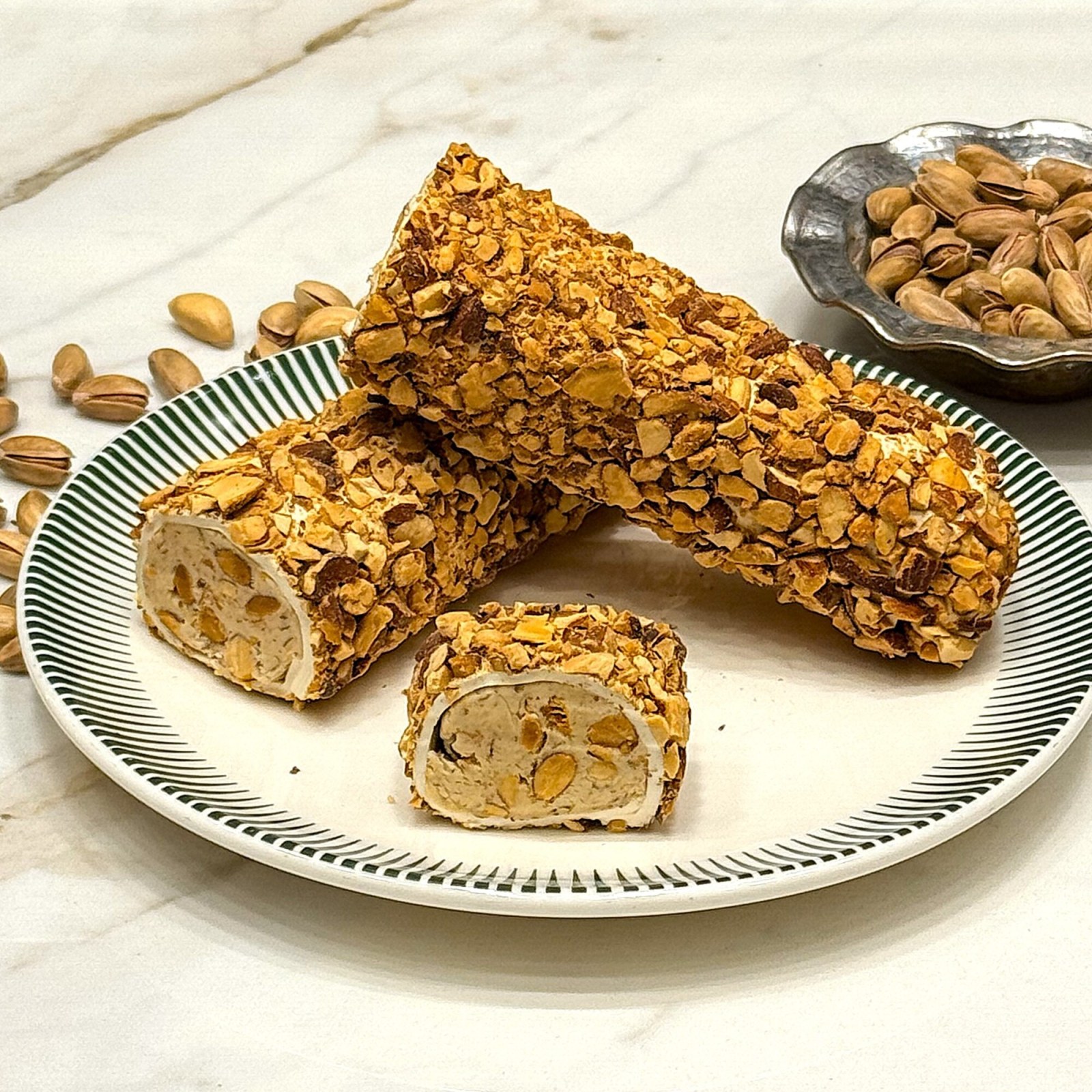 Badem Kremalı Bademli Lokum (1 kg.)