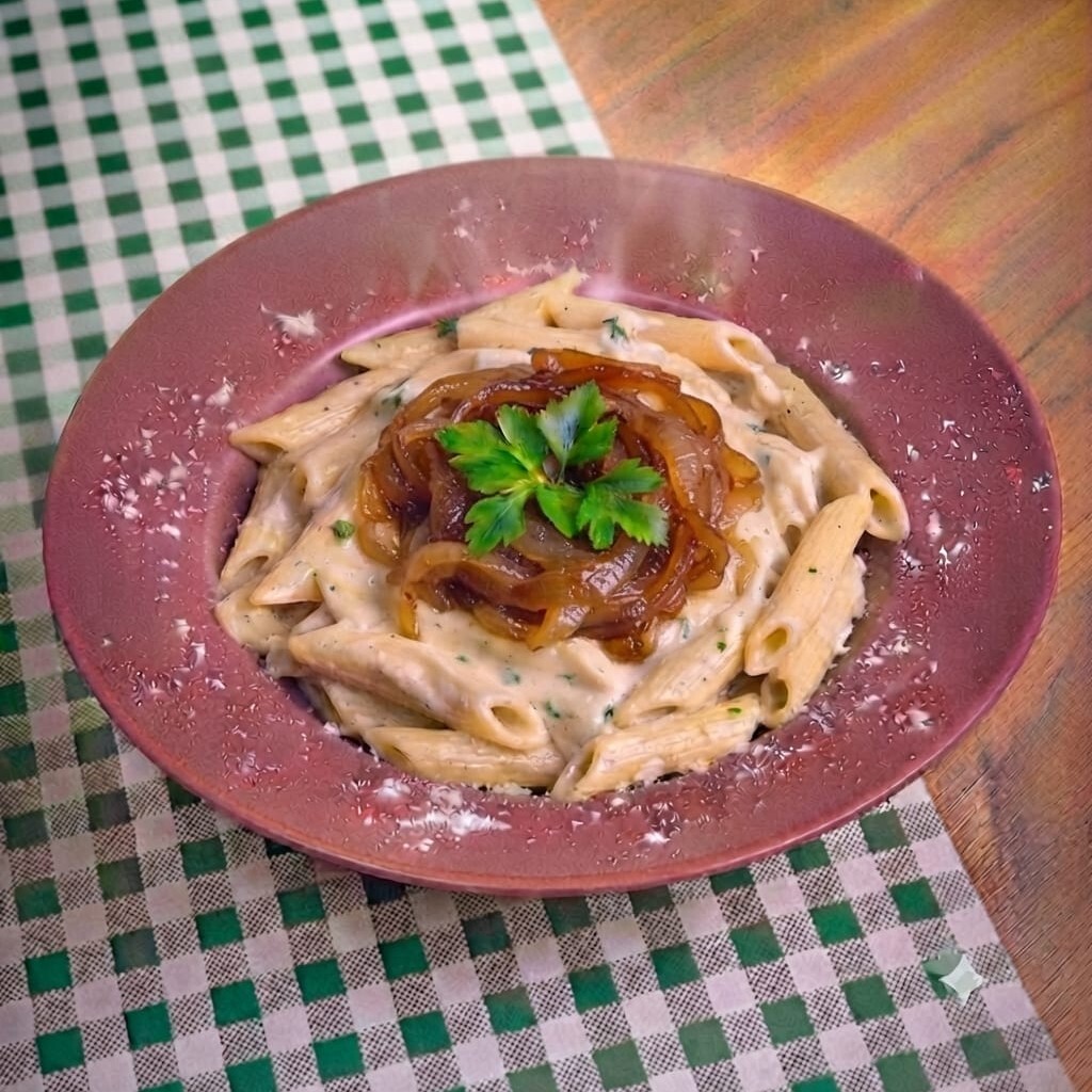Karamezile Soğanlı Kremalı Penne Makarna