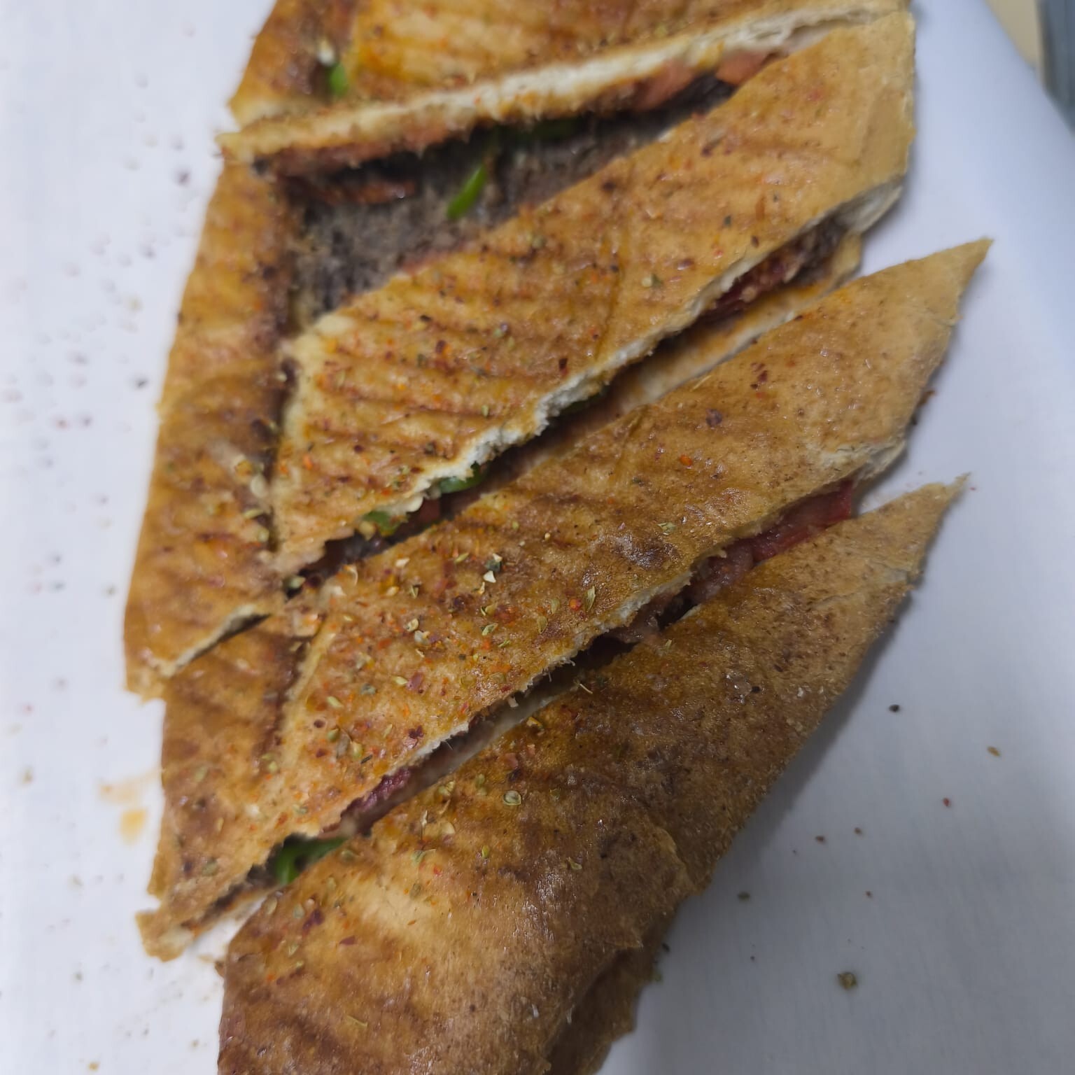 Yarım Kavurmalı Tost