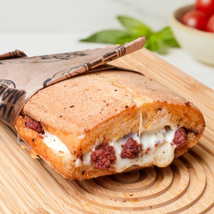 Sucuklu Kaşarlı Tost