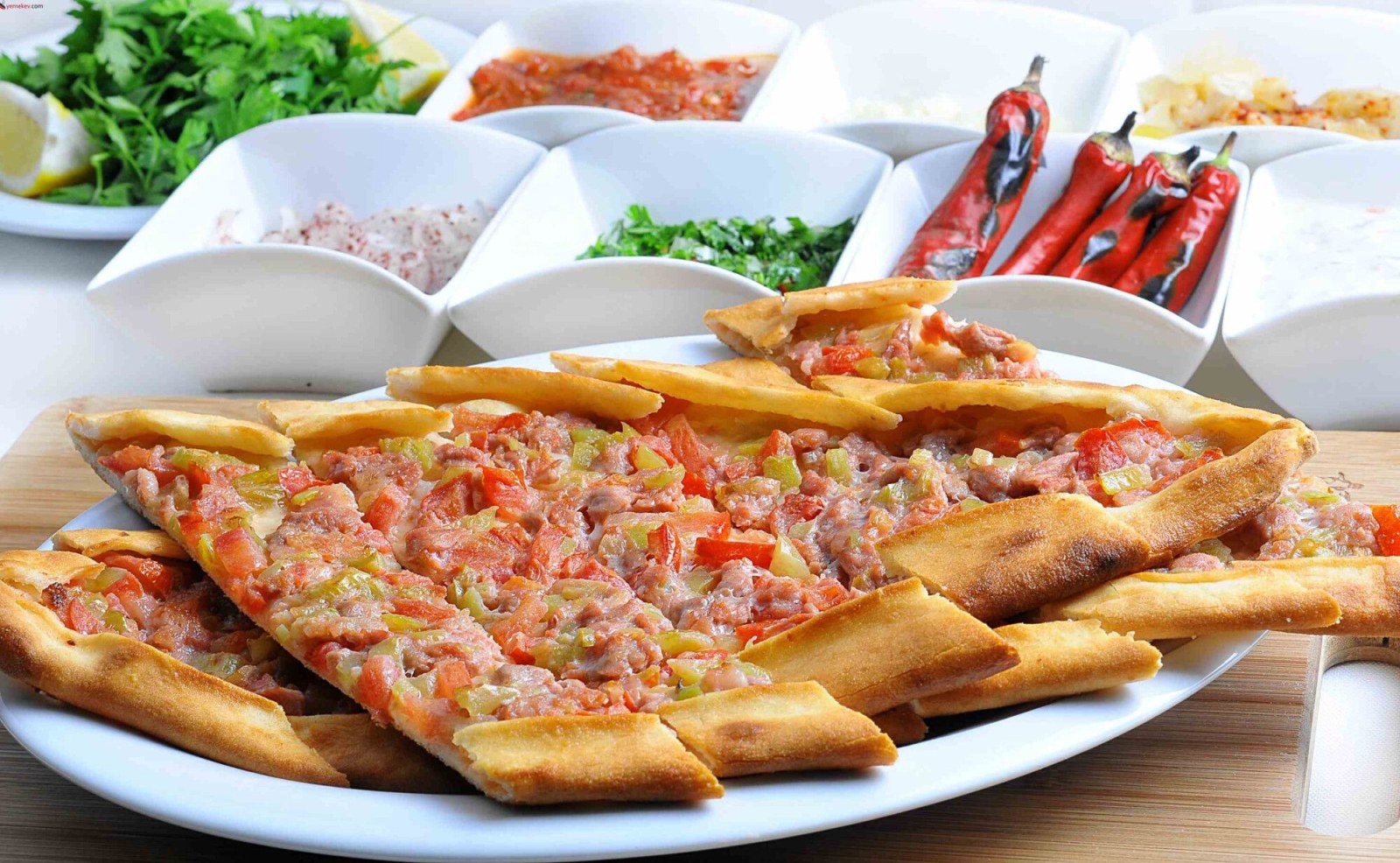 Kuşbaşılı Pide Odun Ateşi