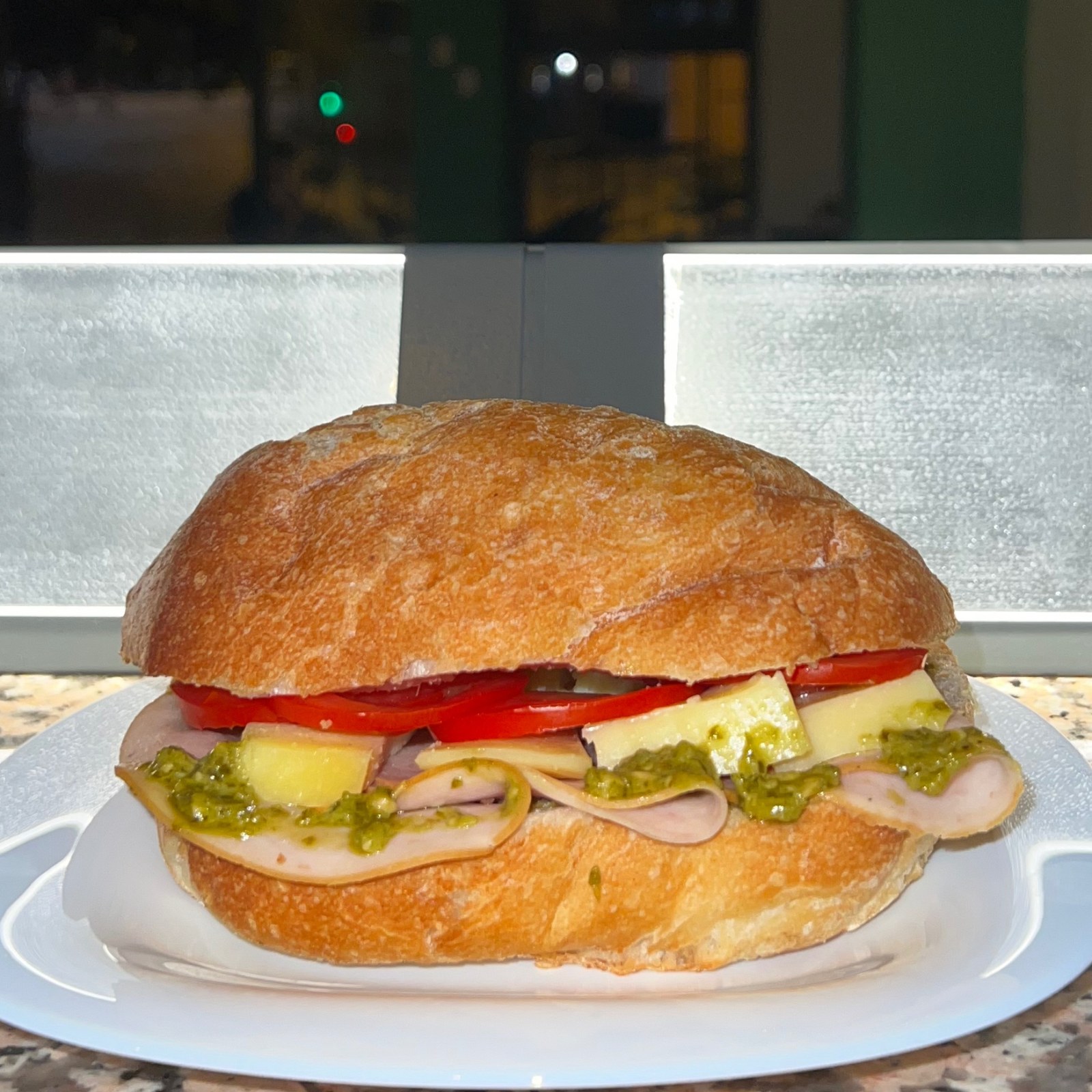 Pesto Füme Sandviç