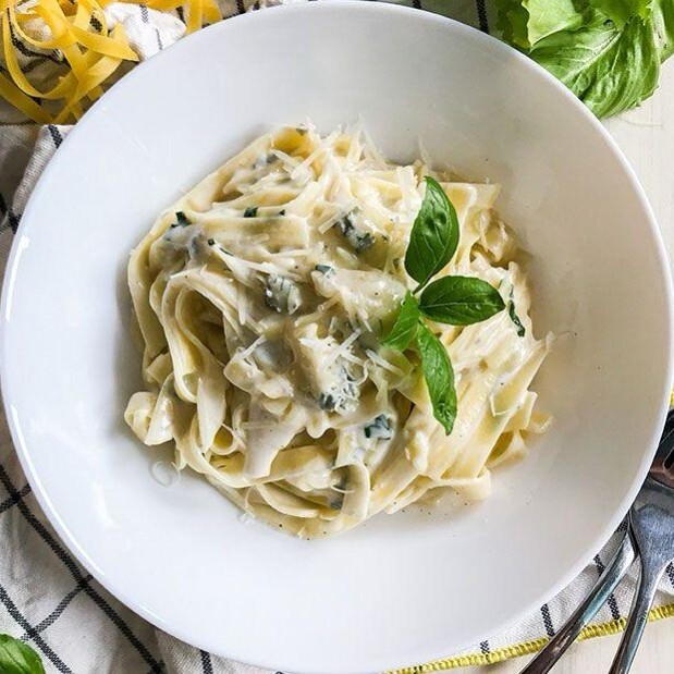 Fettuccine Alfredo
