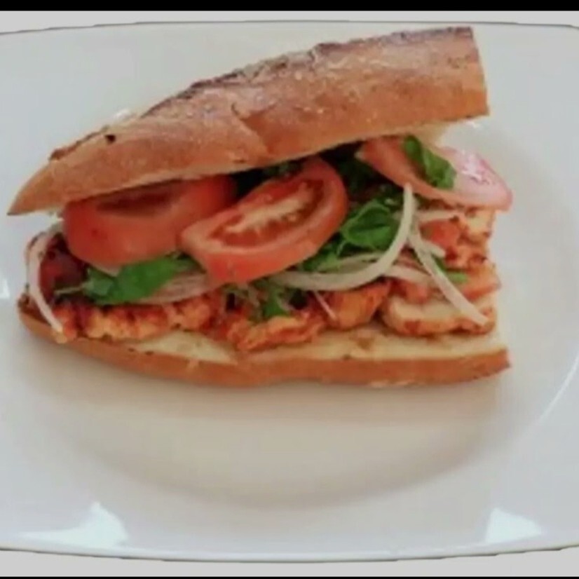 Ekmek Arası Tavuk Şiş