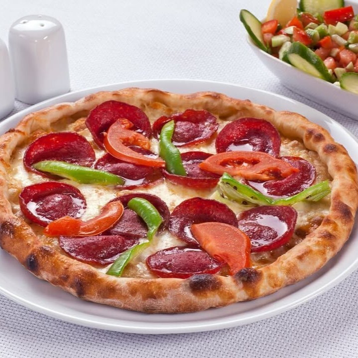 Sucuklu Pide