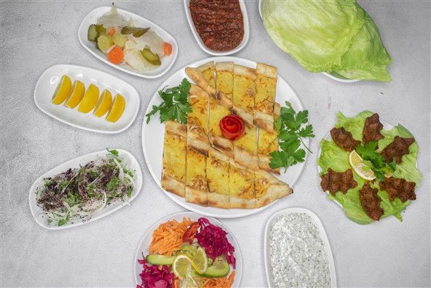 Kaşarlı Pide