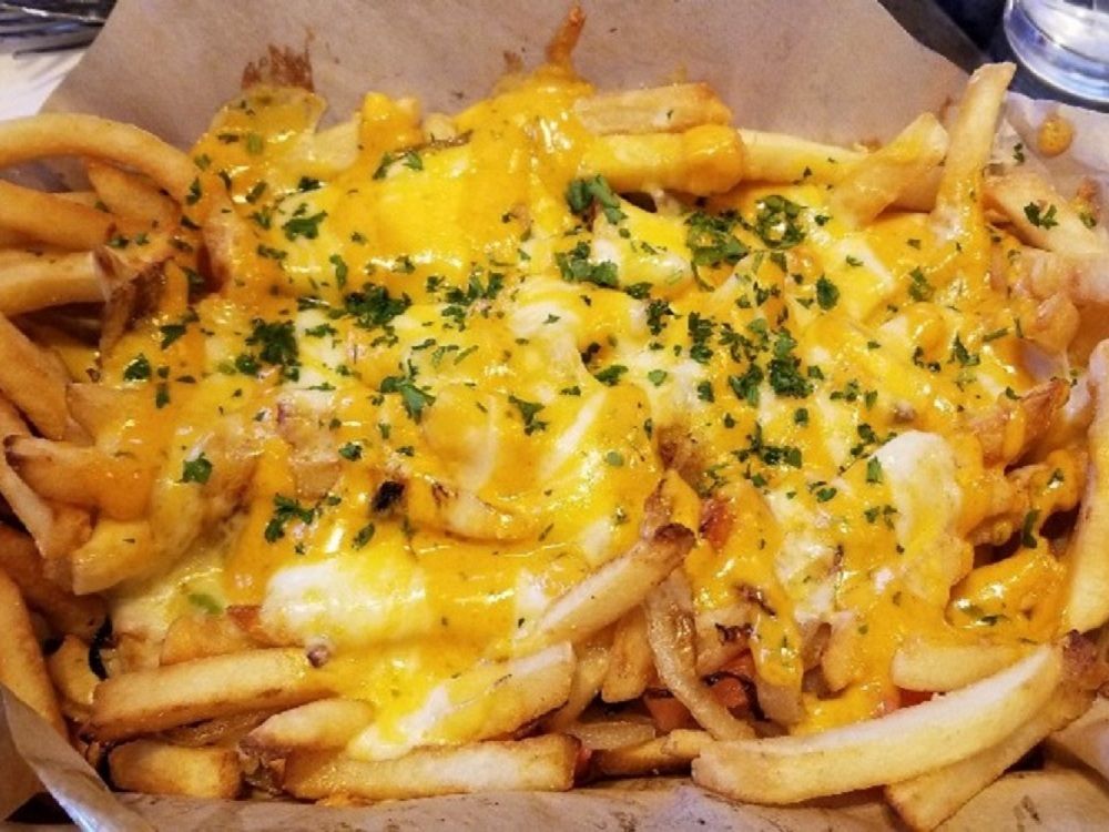 Cheddar Soslu Parmak Patates