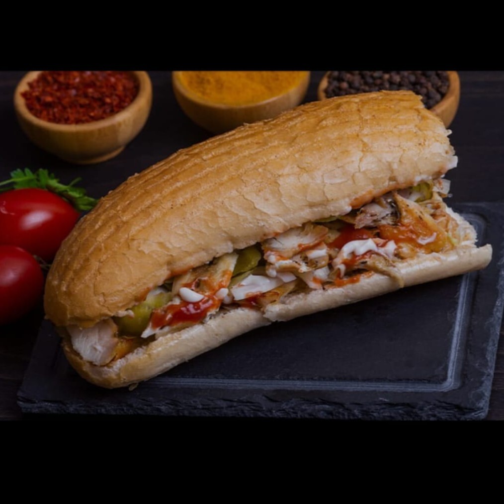 Yarım Ekmek Tavuk Döner