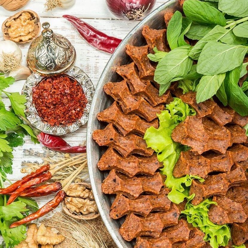 Çiğ Köfte (1 kg) (Garnitürsüz)