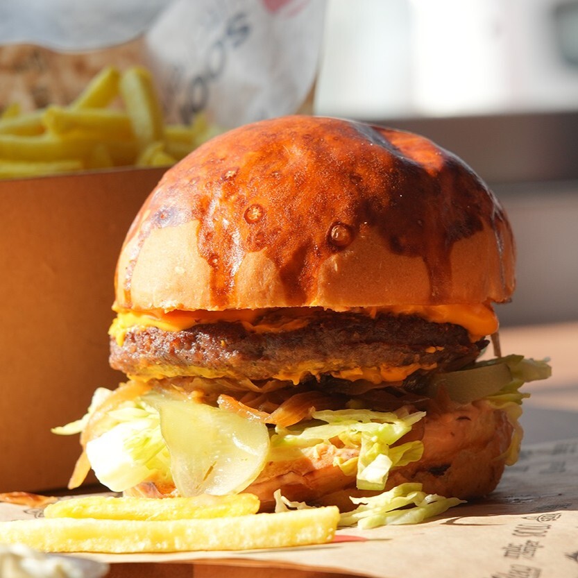 CHEESE BURGER