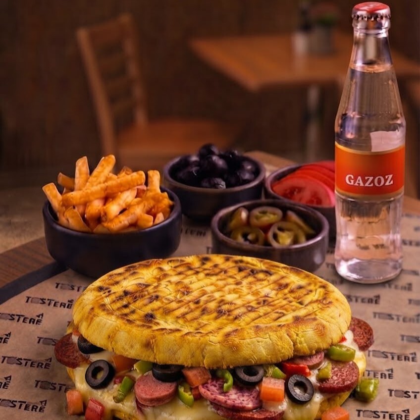 Pizza Bazlama Tost Menü