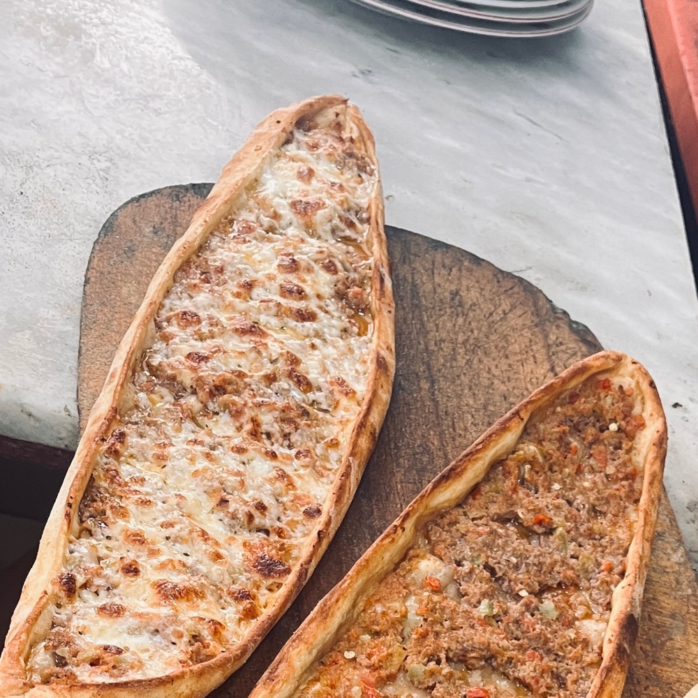 Kıymalı Kaşarlı Pide Menü