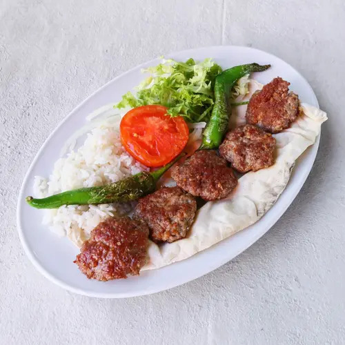 Köfte Pilav
