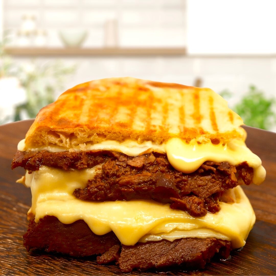 Kavurmalı Kaşarlı Tost (Anadolu Ateşi)