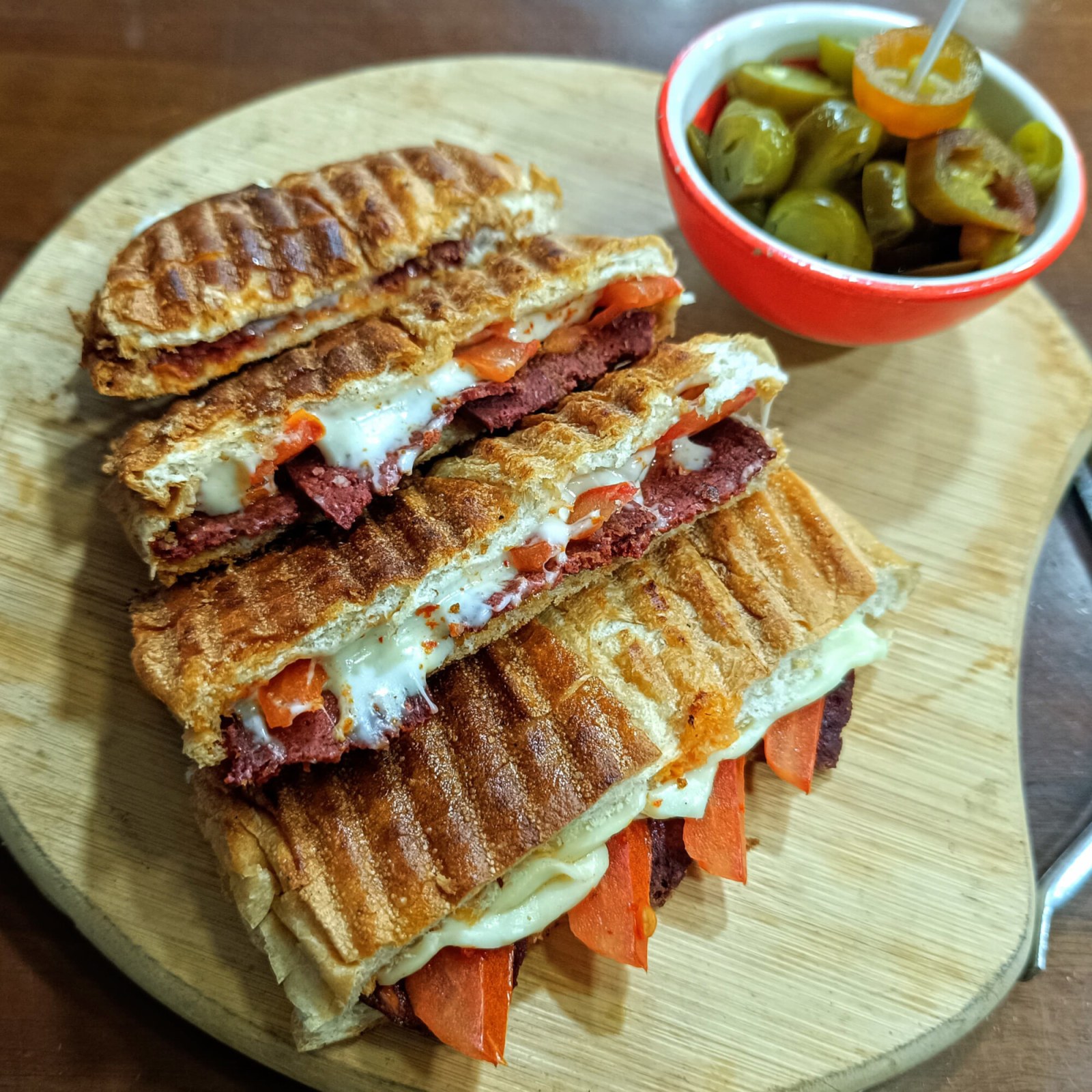 Yarım Ekmek Arası Adana Usulü (Acı)Tost
