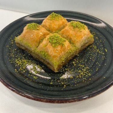 Fıstıklı Kuru Baklava (1 kg)