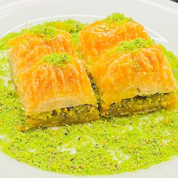 Fıstıklı Baklava (500 g) 10-12 dilim