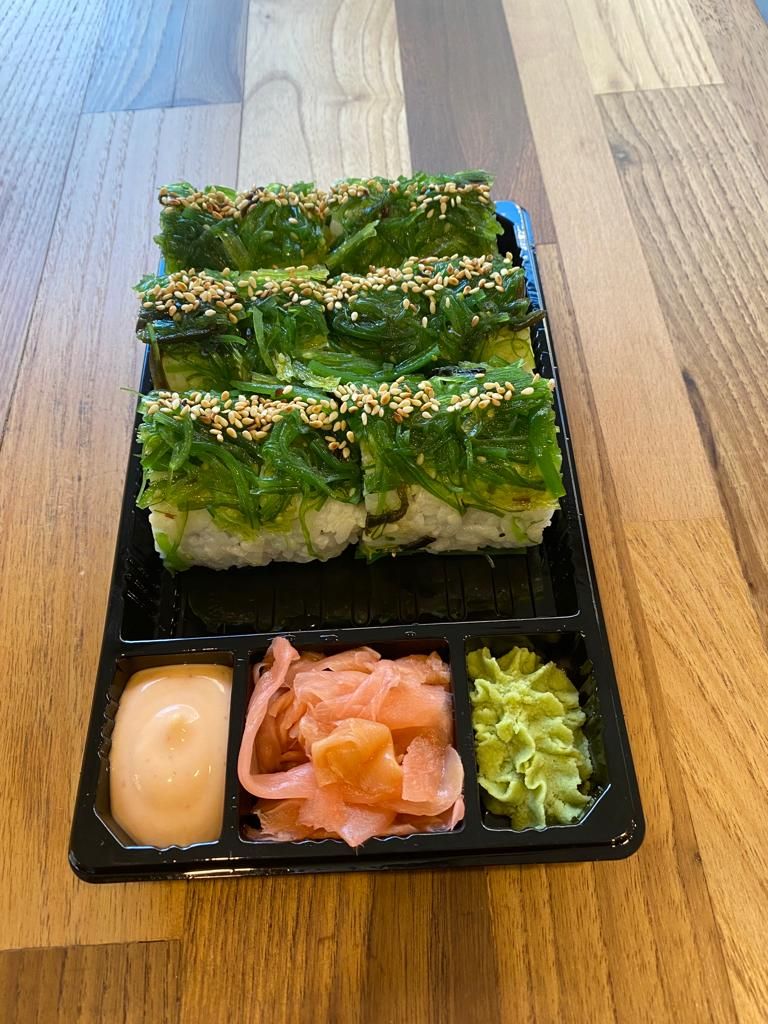 King Suzuki Moss Roll (12 Pcs.)