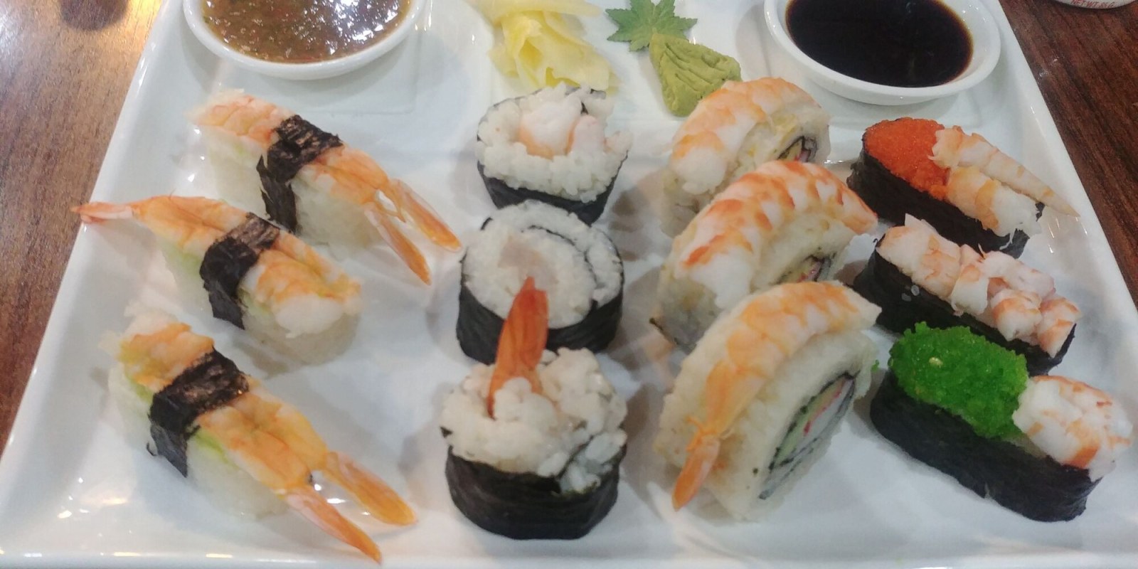 Karides Mix Sushi (16 Pcs.)