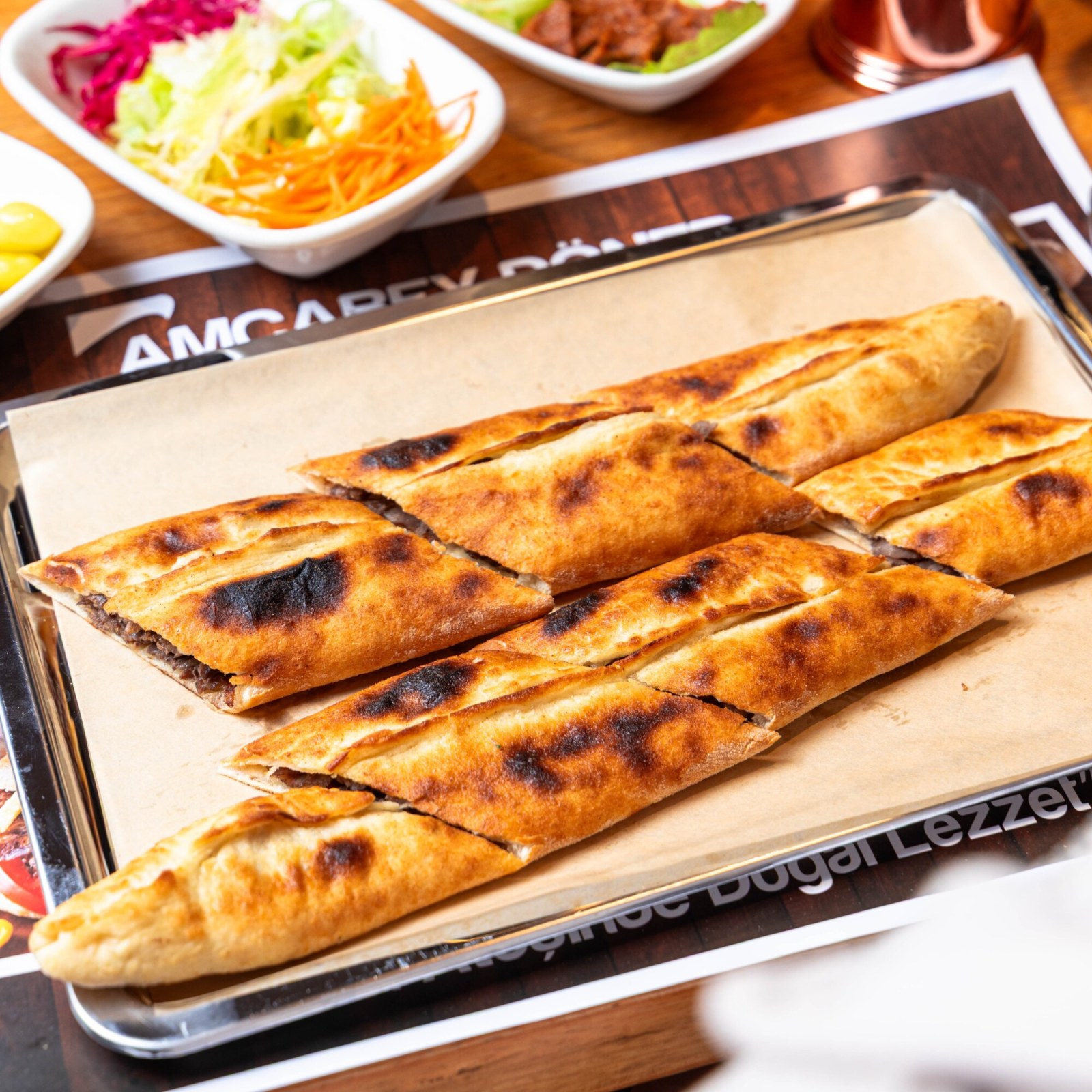 Dönerli Kaşarlı Pide