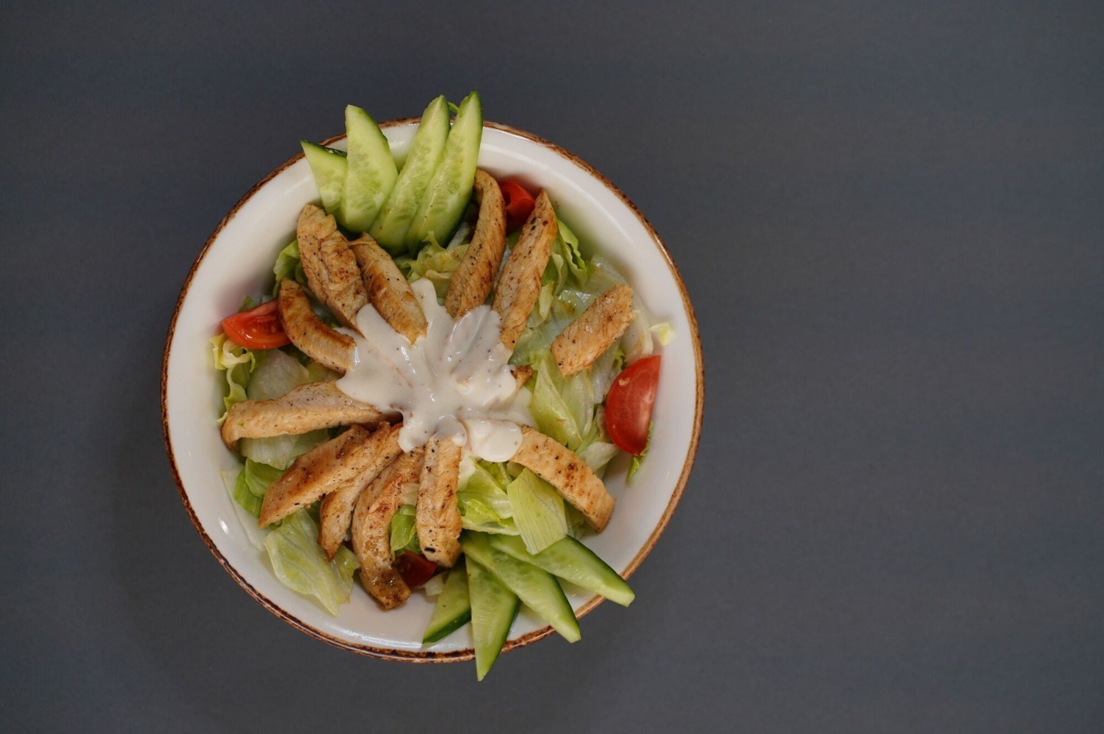Tavuklu Sezar Salata