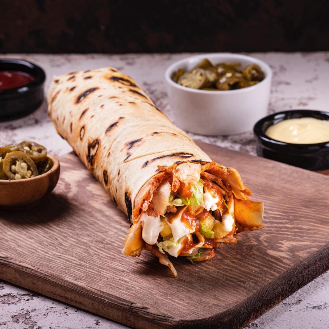 Acılı Kaşarlı Tavuk Döner Dürüm