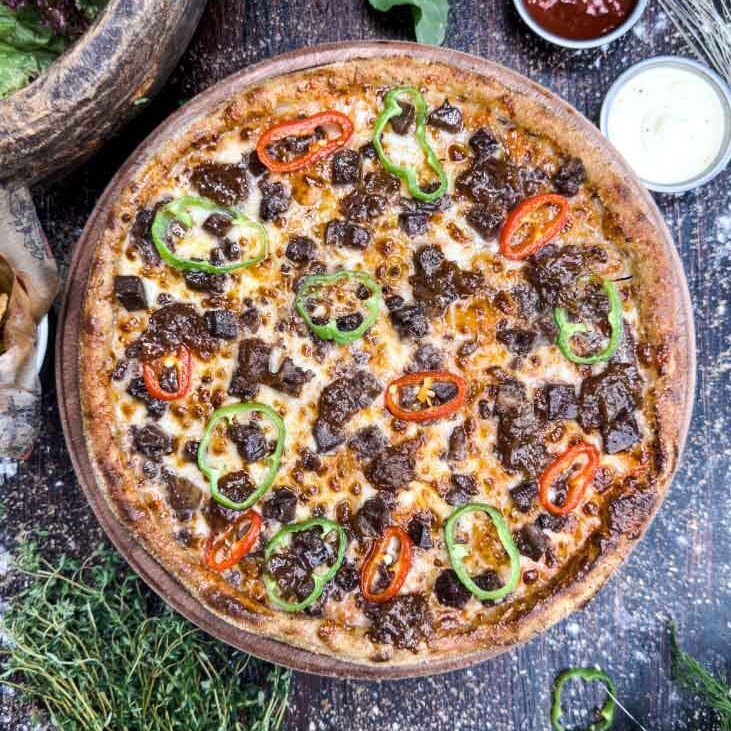 Kavurmalı Pizza (Orta)