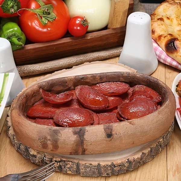 Güveçte Sucuklu Kaşar