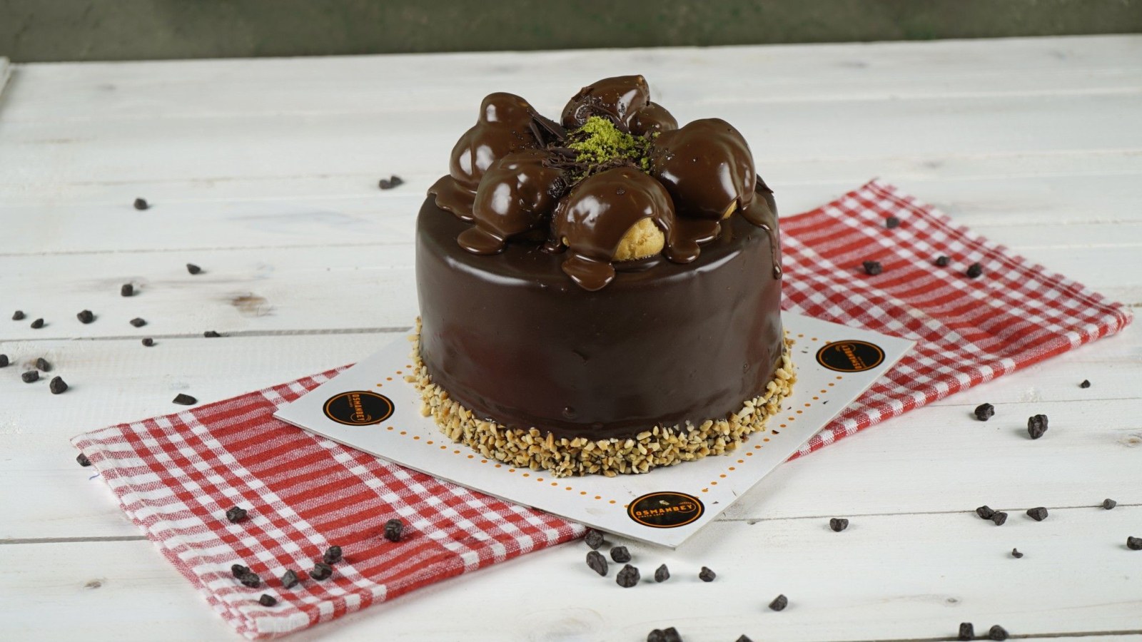 Profiterollü Pasta (6 Kişilik)