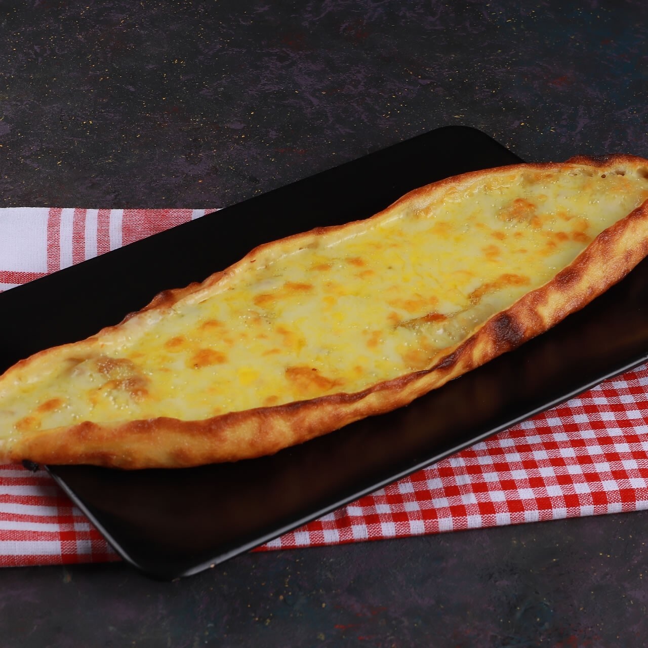 Kaşarlı Pide