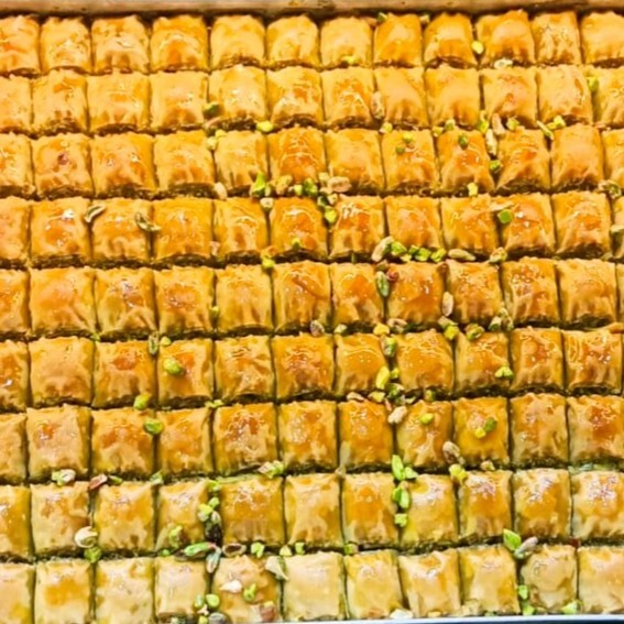 Fıstıklı Antep Özel Baklava (250 gr)-(Tahmini 7-10 Dilim)