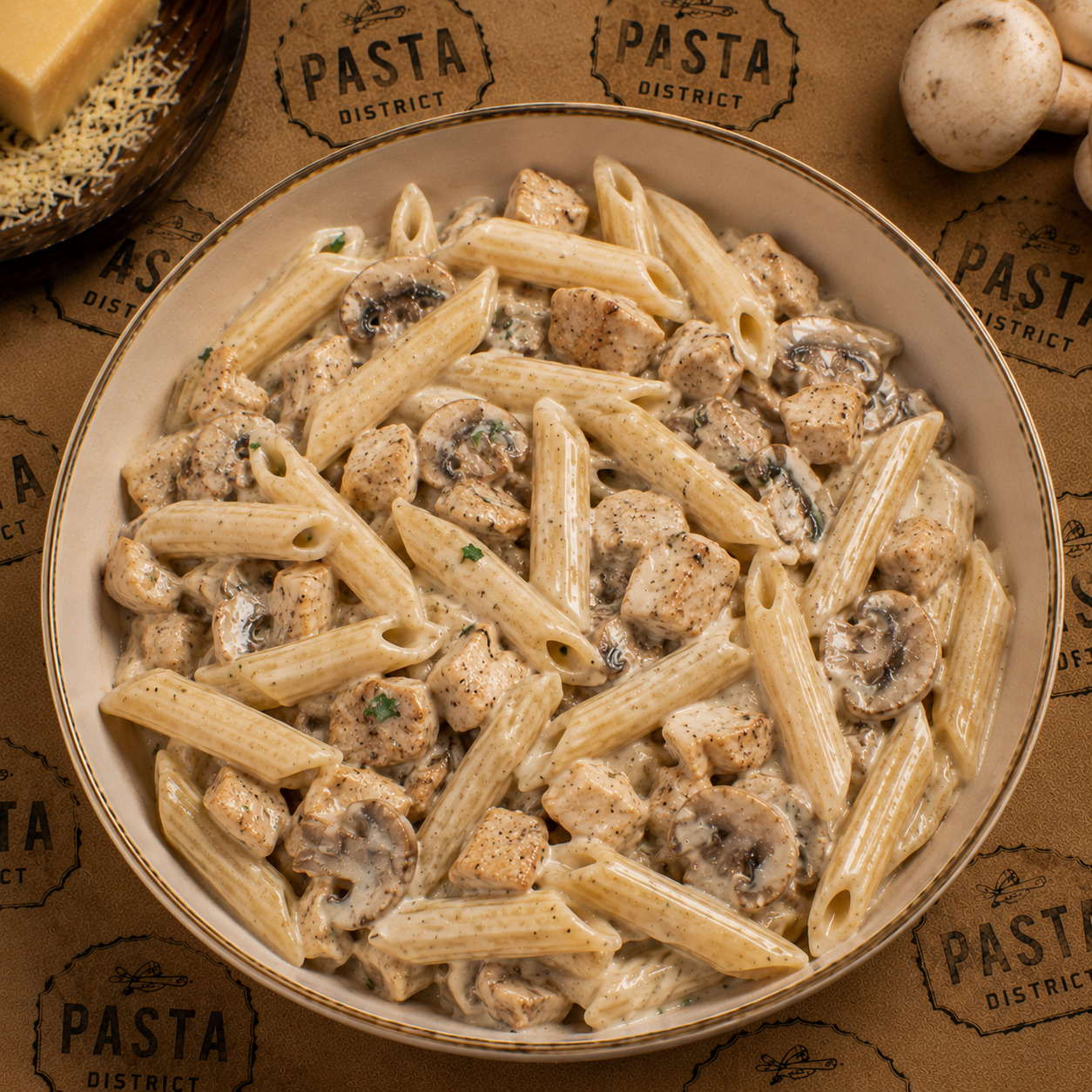 Tavuklu Kremalı Mantarlı Pasta