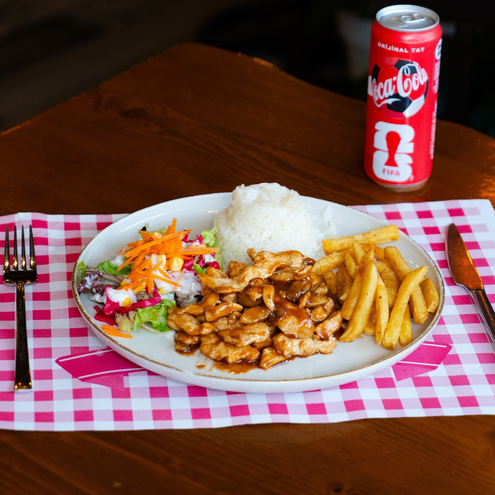 Bbq Soslu Tavuk Menü